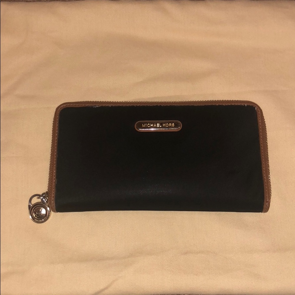Michael Kors wallet